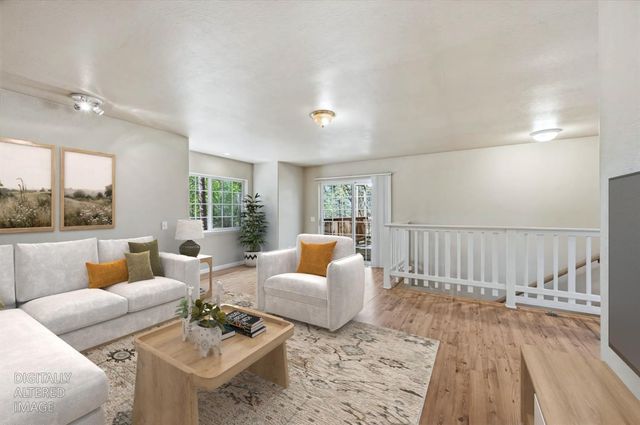 16601 Bristow Ct, Grass Valley, CA 95949