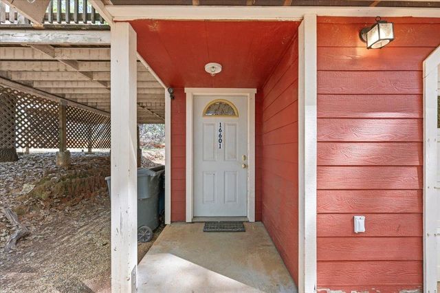 16601 Bristow Ct, Grass Valley, CA 95949