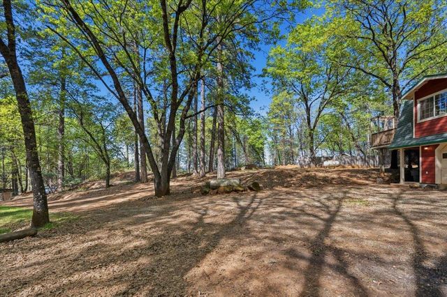 16601 Bristow Ct, Grass Valley, CA 95949