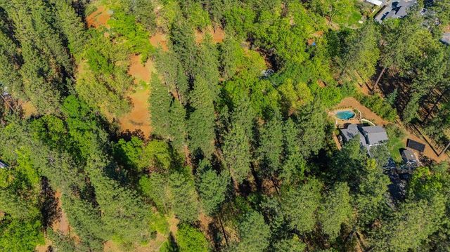 16601 Bristow Ct, Grass Valley, CA 95949