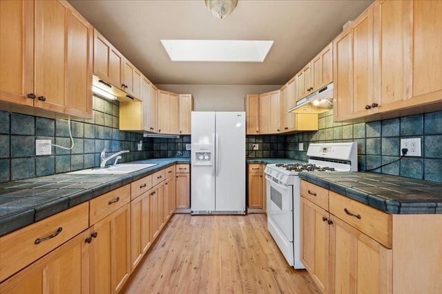 16601 Bristow Ct, Grass Valley, CA 95949