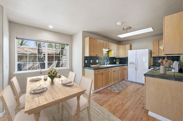 16601 Bristow Ct, Grass Valley, CA 95949