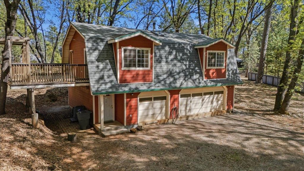 16601 Bristow Ct, Grass Valley, CA 95949