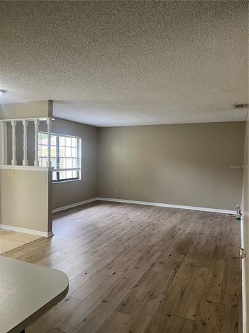 1506 E 1ST AVENUE, Mount Dora, FL 32757