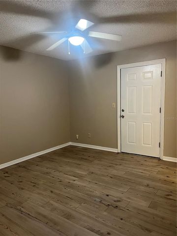 1506 E 1ST AVENUE, Mount Dora, FL 32757