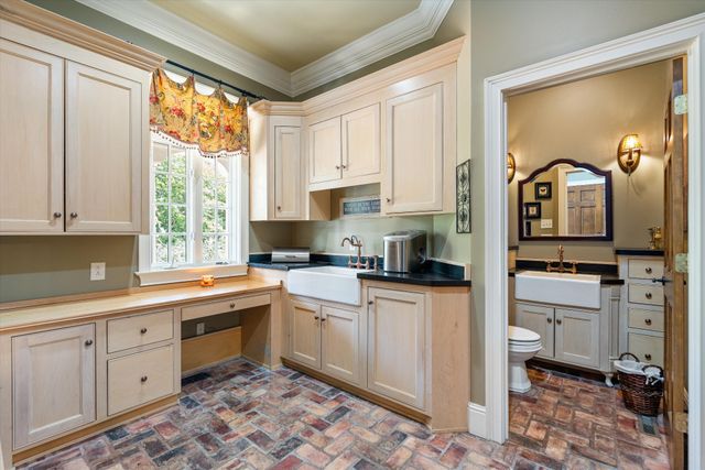 1465 New Columbia Hwy, Lewisburg, TN 37091