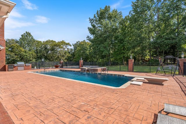 1465 New Columbia Hwy, Lewisburg, TN 37091