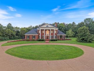 1465 New Columbia Hwy, Lewisburg, TN 37091