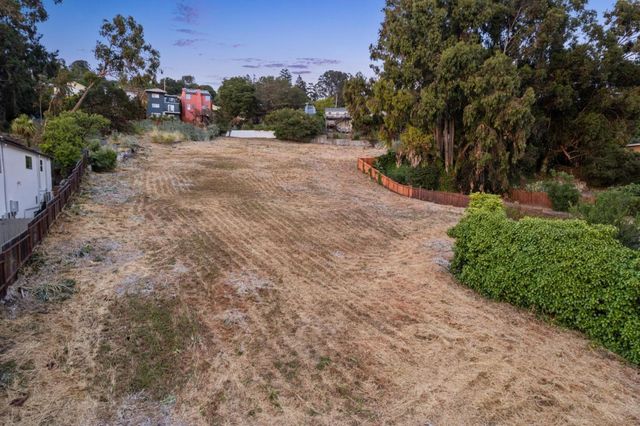2900 Parker Avenue, Oakland, CA 94605