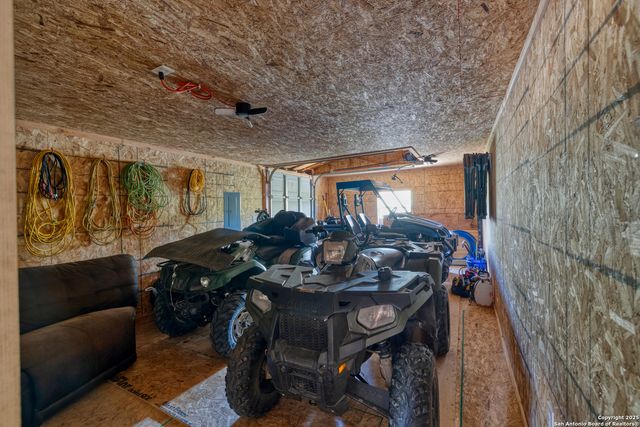 1024 Sd 63005, Rocksprings, TX 78880