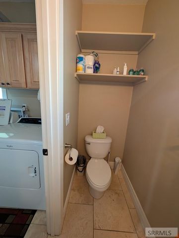 9232 N Mapleview Drive, Idaho Falls, ID 83401
