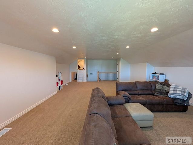 9232 N Mapleview Drive, Idaho Falls, ID 83401