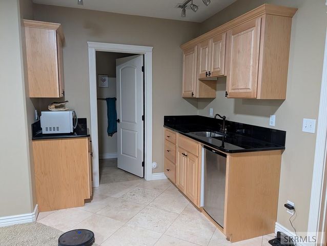 9232 N Mapleview Drive, Idaho Falls, ID 83401