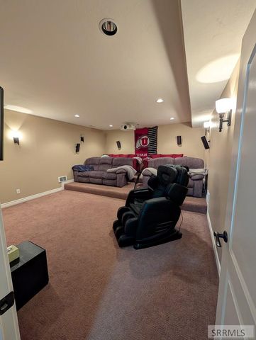 9232 N Mapleview Drive, Idaho Falls, ID 83401