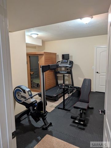 9232 N Mapleview Drive, Idaho Falls, ID 83401