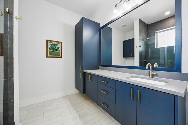10450 Solta Drive, Dallas, TX 75218