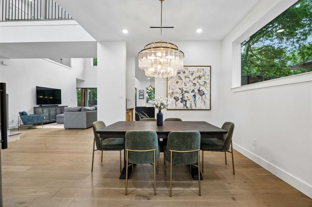 10450 Solta Drive, Dallas, TX 75218
