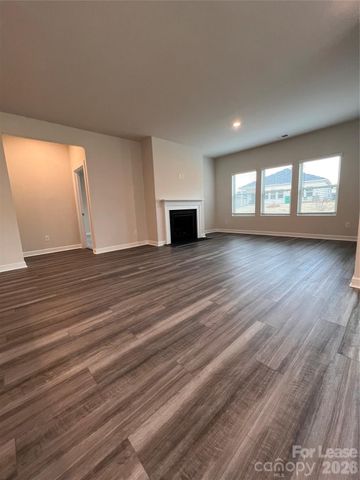 9850 Festival Way, Charlotte, NC 28215