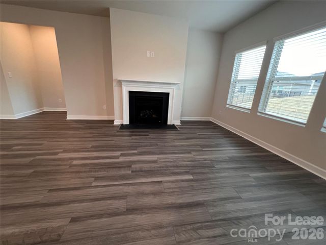 9850 Festival Way, Charlotte, NC 28215
