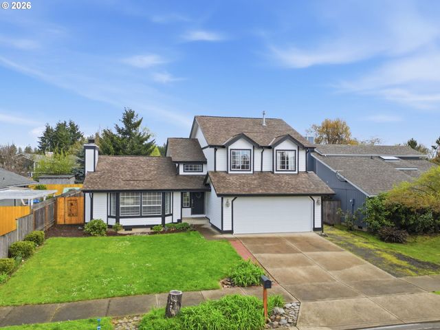 955 S 44TH St, Springfield, OR 97478