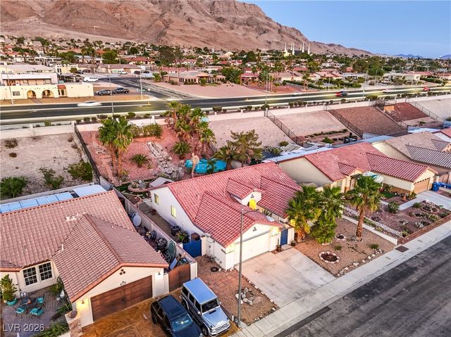 1166 Panorama Heights Street, Las Vegas, NV 89110