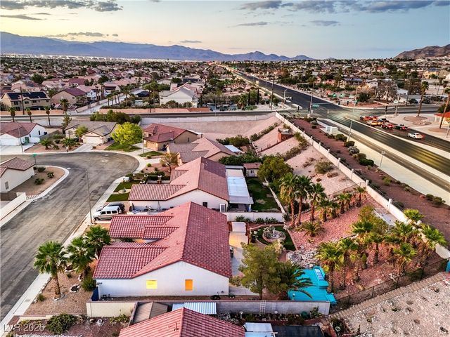1166 Panorama Heights Street, Las Vegas, NV 89110