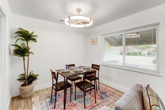 2500 Valley Rd, Sacramento, CA 95821