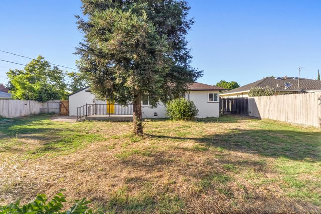 2500 Valley Rd, Sacramento, CA 95821