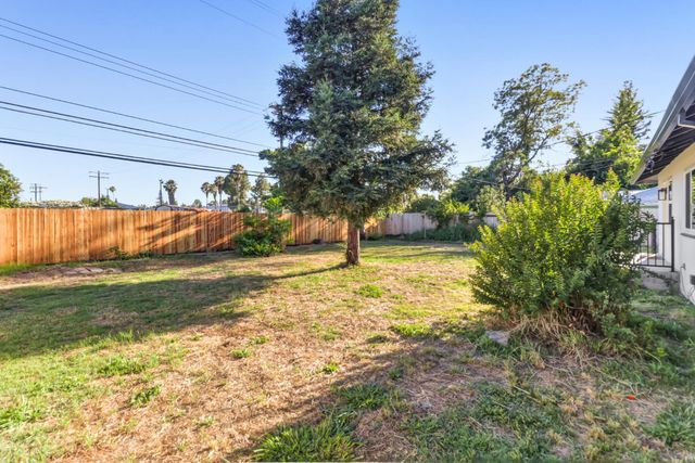 2500 Valley Rd, Sacramento, CA 95821
