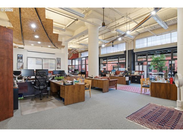 1314 Nw IRVING St 101, Portland, OR 97209