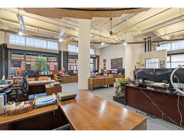 1314 Nw IRVING St 101, Portland, OR 97209