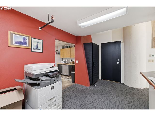 1314 Nw IRVING St 101, Portland, OR 97209