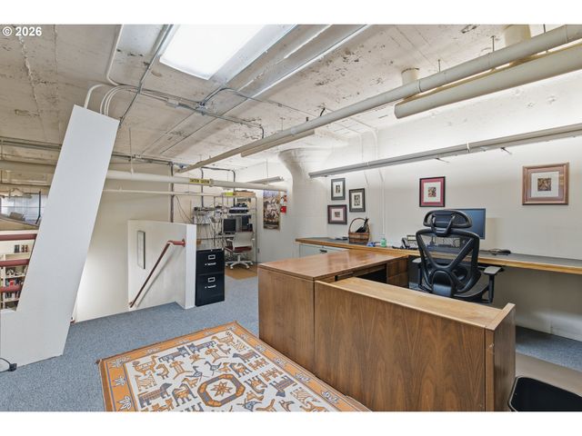 1314 Nw IRVING St 101, Portland, OR 97209