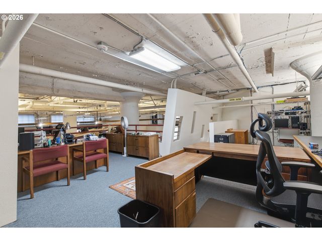1314 Nw IRVING St 101, Portland, OR 97209