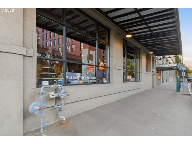 1314 Nw IRVING St 101, Portland, OR 97209