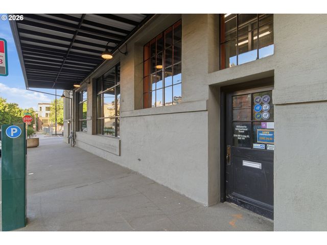 1314 Nw IRVING St 101, Portland, OR 97209