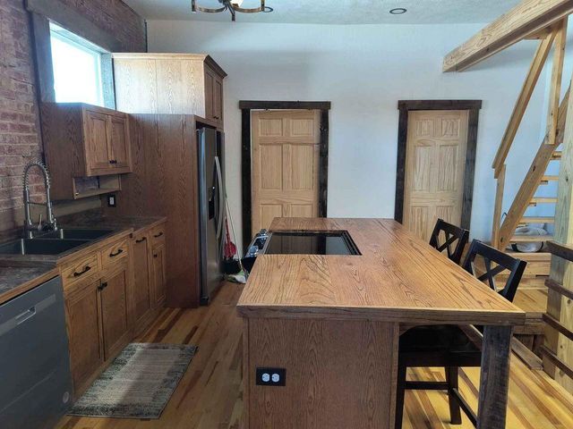 118 E Main Street 116 A B C, Willow Springs, MO 65793