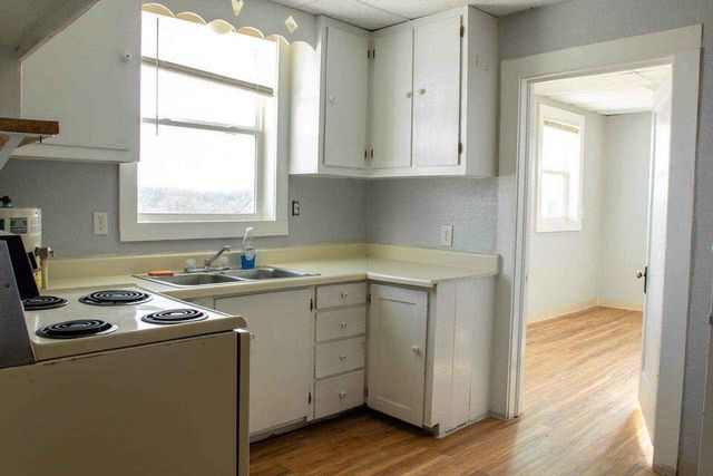 118 E Main Street 116 A B C, Willow Springs, MO 65793