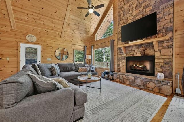 12 N Dream Catcher, Blue Ridge, GA 30513