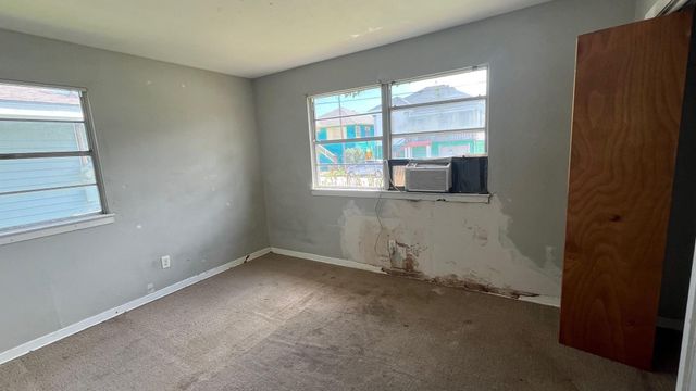 1611 20th Street, Galveston, TX 77550