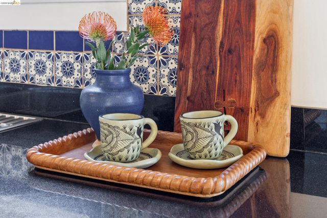 1136 Marin Ave, Albany, CA 94706