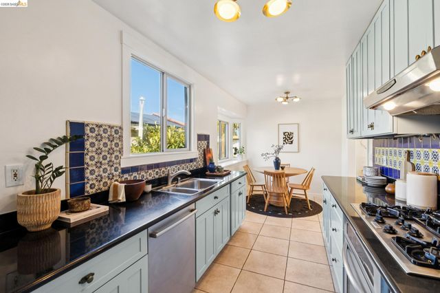 1136 Marin Ave, Albany, CA 94706