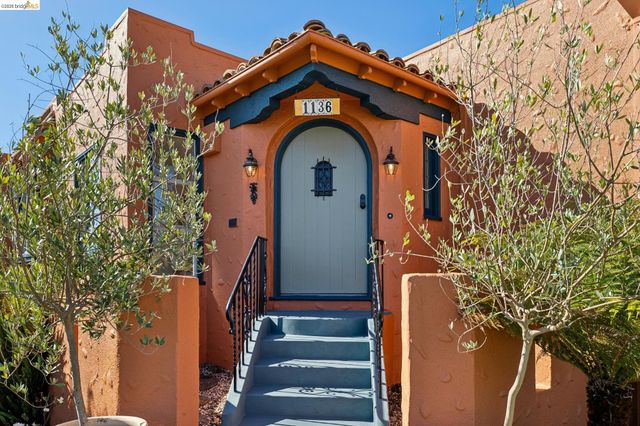 1136 Marin Ave, Albany, CA 94706