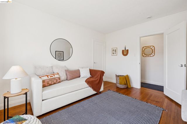 1136 Marin Ave, Albany, CA 94706