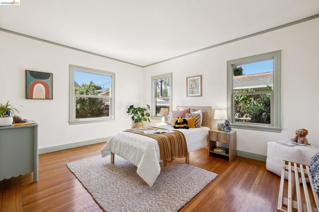 1136 Marin Ave, Albany, CA 94706