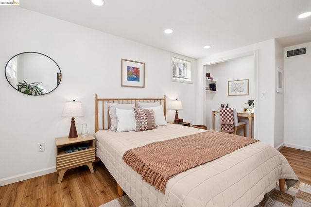 1136 Marin Ave, Albany, CA 94706