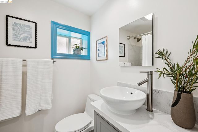 1136 Marin Ave, Albany, CA 94706