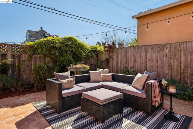 1136 Marin Ave, Albany, CA 94706