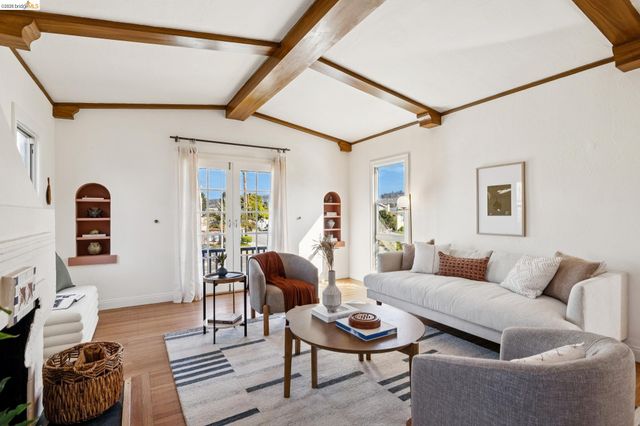 1136 Marin Ave, Albany, CA 94706