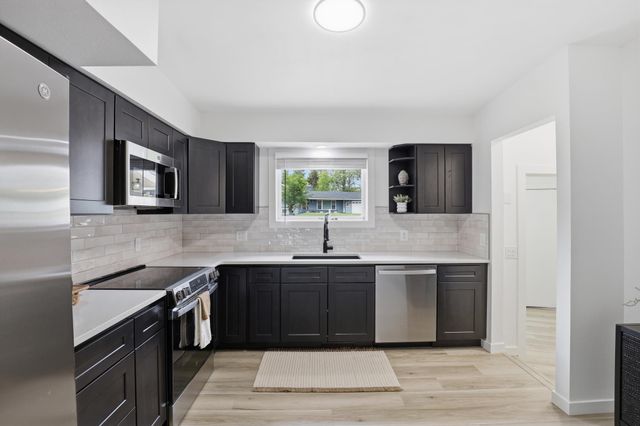 11406 E 19th Ave, Spokane Valley, WA 99206